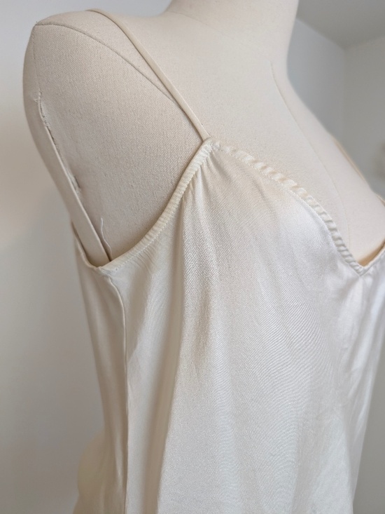 Vintage Blu's Silk Camisole Size 12 Medium Beige Cream Soft - Picture 5 of 8